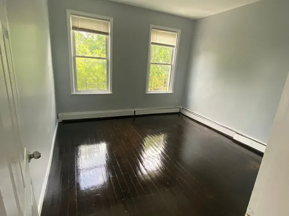 32 West 16th Street image 5 of 5