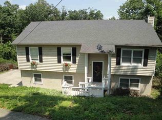 8 Hamill Rd, Huntington, WV 25701