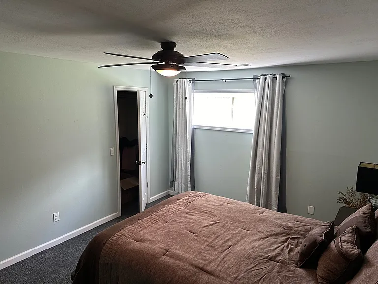2203 Stout Dr — Photo 25