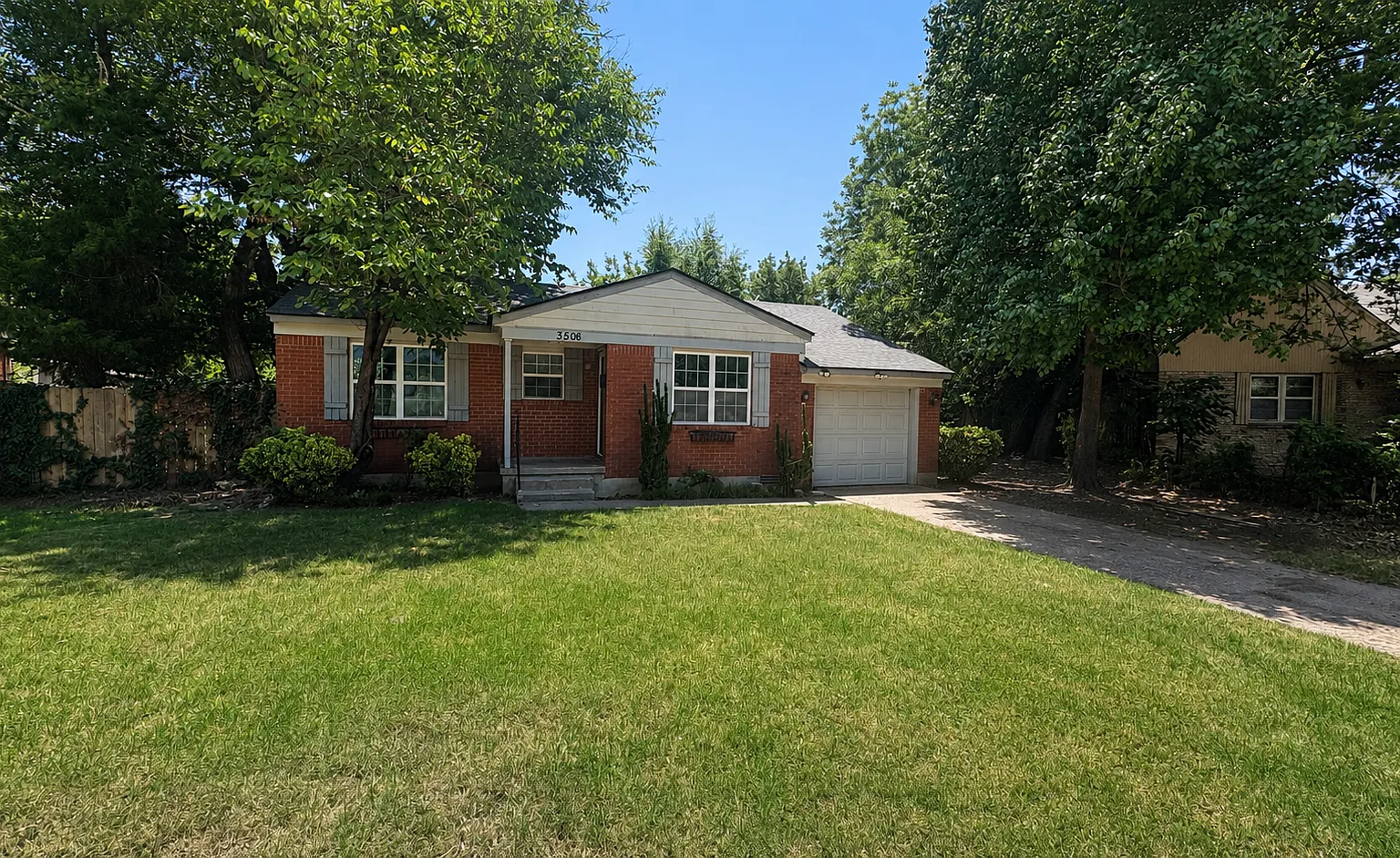 2 bed, 845 sqft, $1,250 — Photo 1
