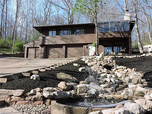 4th image of 121 Meadow Ln