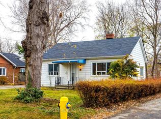 9 38th St, Toronto, ON M8W 3M1