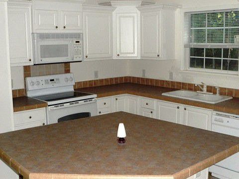 5th image of 4521 Hankins St