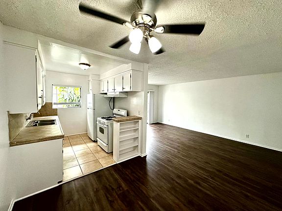 2nd image of 1243 12th St Unit 9