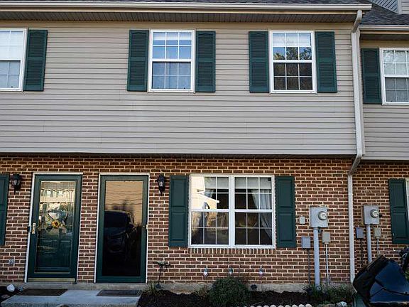2nd image of 110 Orchard Ln #6