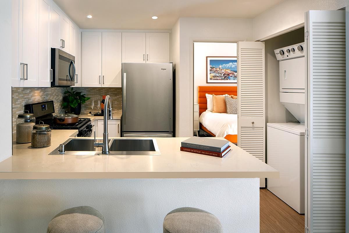Turtle Ridge Apartment Homes Apartment Rentals Irvine