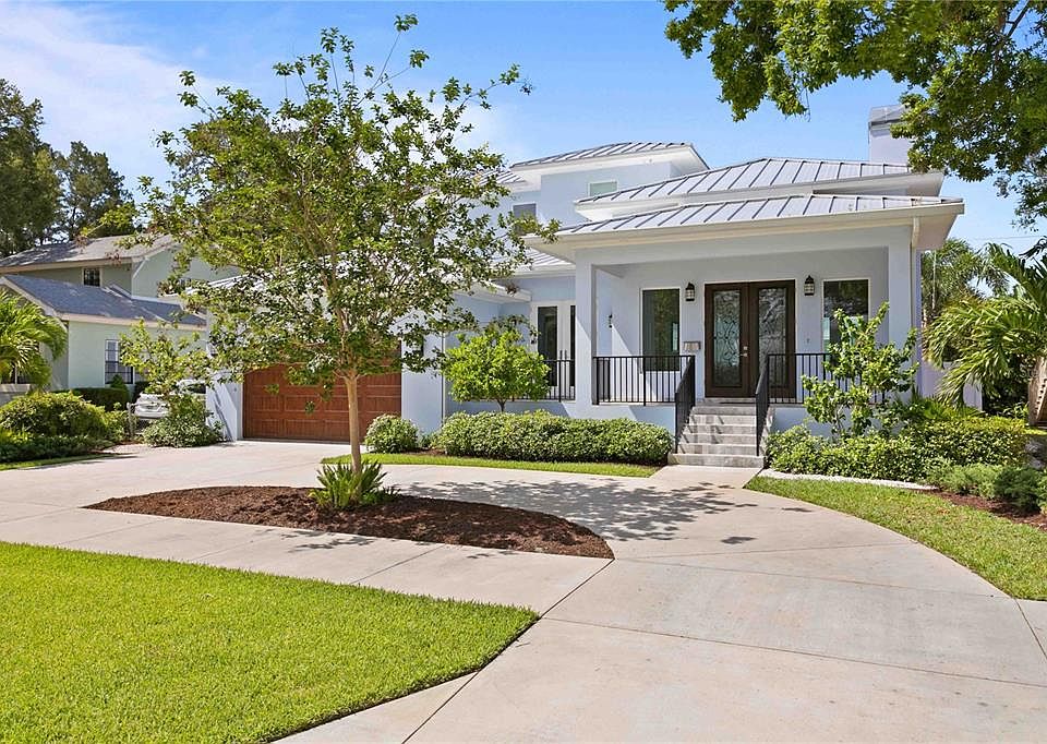 1st image of 221 ESTADO WAY NE