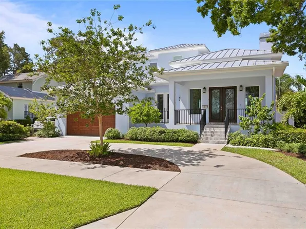 221 Estado Way NE, Saint Petersburg, FL 33704