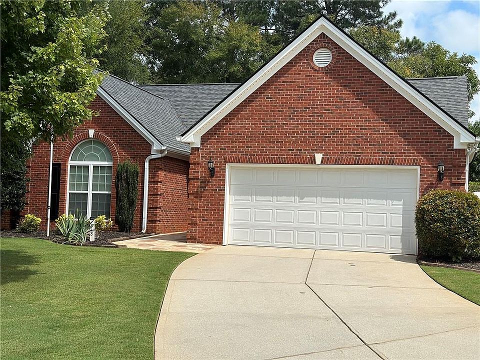 1st image of 518 Park Place Ct