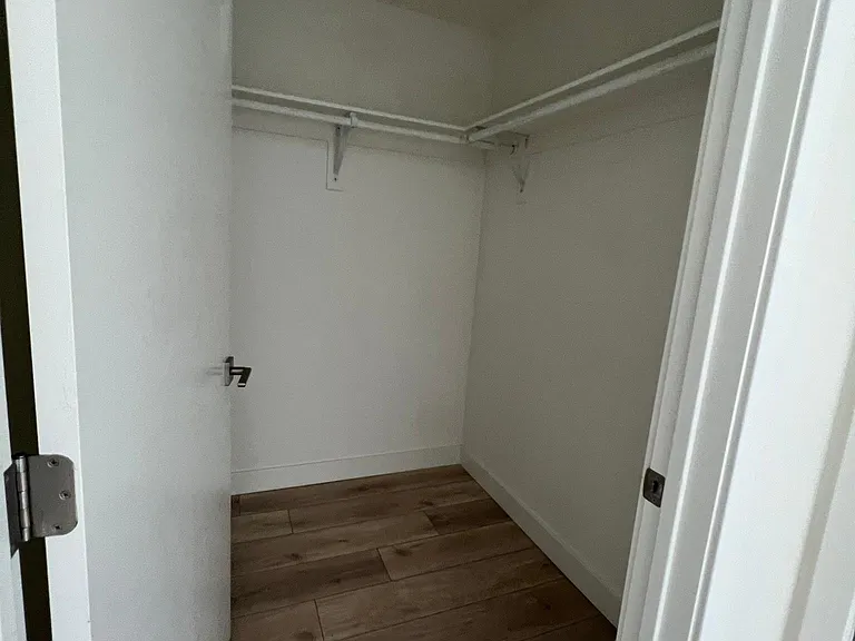 1307 N Bronson Ave #302 — Photo 12