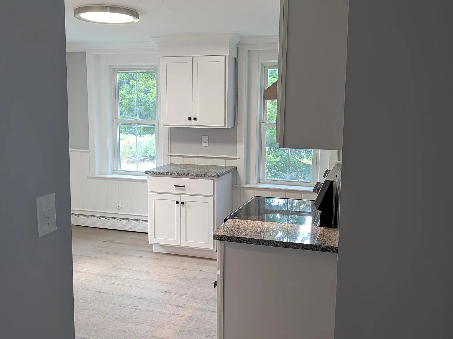3 bed, 1800 sqft, $3,000 — Photo 2