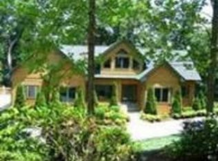 208 Pier Point Dr, Connellys Springs, NC 28612