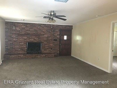 5th image of 30820 Glenn Dr