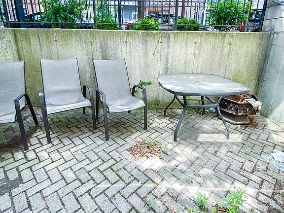 5th image of 2710 N Wayne Ave #6b16f5eb8