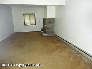 4th image of 9829 Deerwood Dr