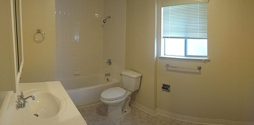 5th image of 1540 Hudson St APT 301