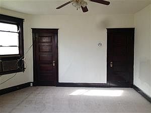 2nd image of 933 Suire Ave #2