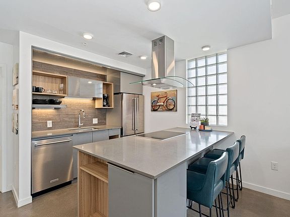 2nd image of 401 Linden St #3-236