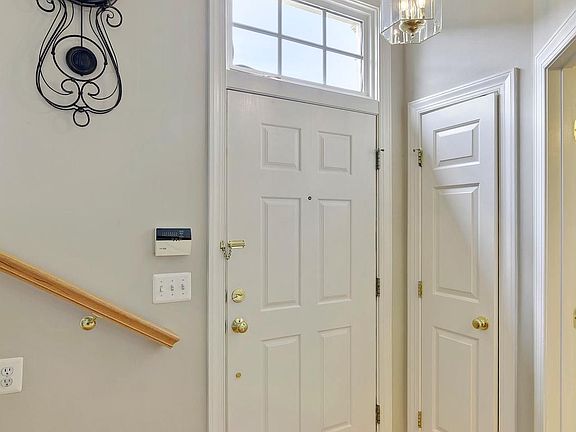 2nd image of 8136 Shadwell Park Ln