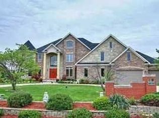 536 Widgeon Ln, Bloomingdale, IL 60108