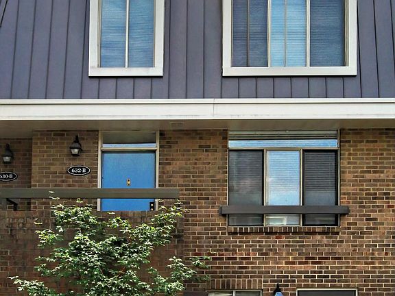 2nd image of 632 15th St S APT B