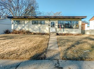 1216 N 14th St, Bismarck, ND 58501