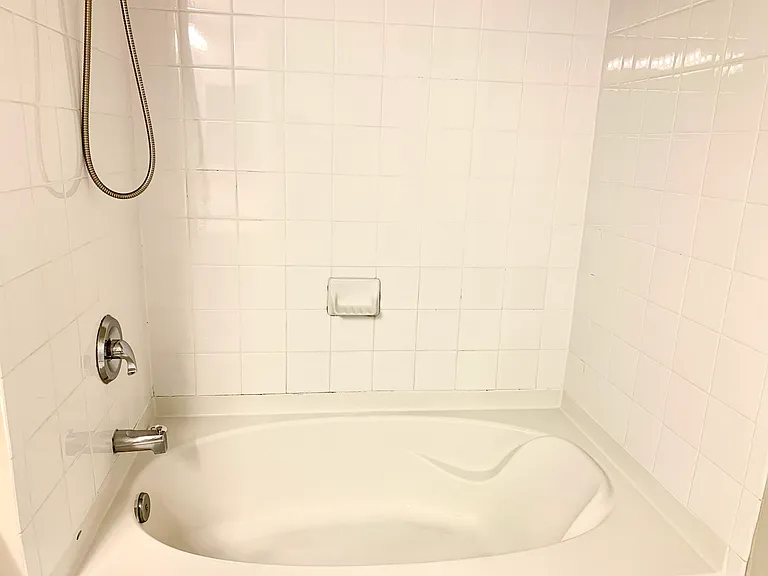 11710 Old Georgetown Rd #401 — Photo 18