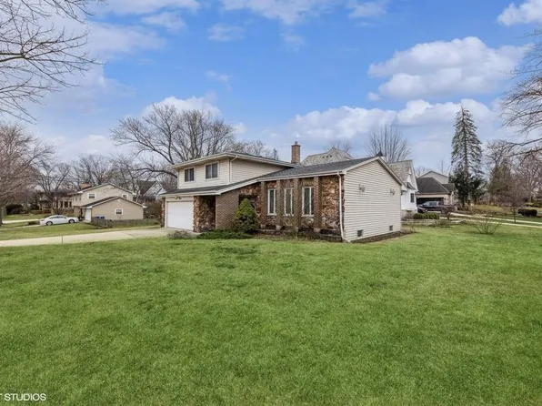 740 W 7th St, Hinsdale, IL 60521