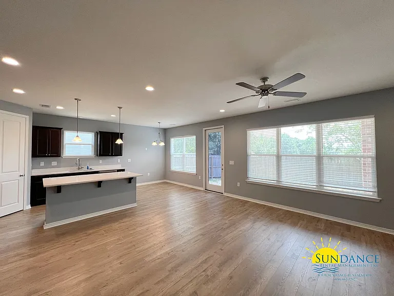 162 Creve Core Dr — Photo 3