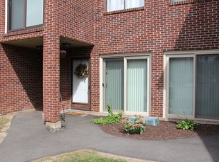 295 Redstone Hill Rd APT 7, Bristol, CT 06010