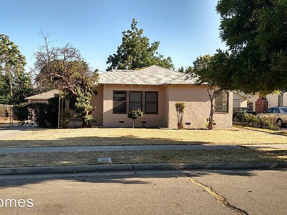 2nd image of 4782 E Lamona Ave