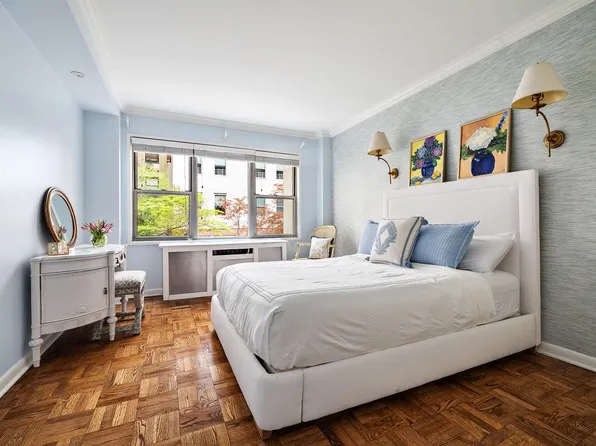 311 East 71st Street 2B image 4 of 5