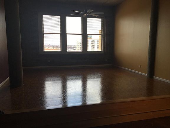 2nd image of 1511 Locust St APT 808