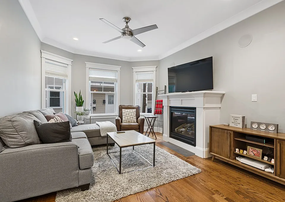 6 Sea View Ter #1