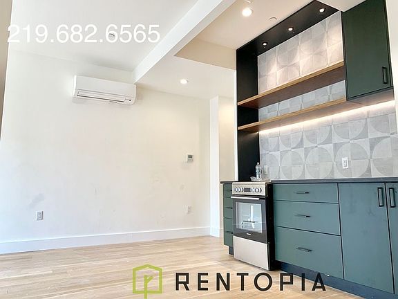 3rd image of 1052 Greene Ave #319