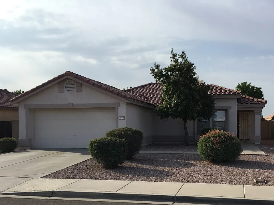 8057 W Hatcher Rd