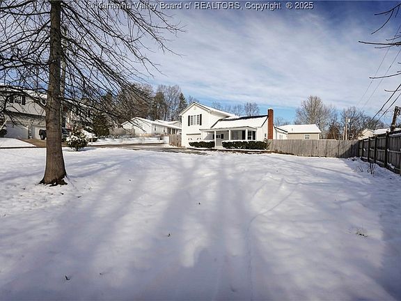 4th image of 5218 Pioneer Dr