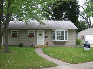 313 Princeton Ct, Midland, MI