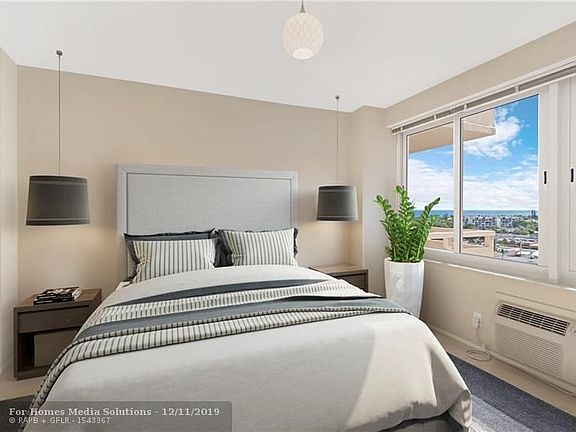 4th image of 3233 NE 34th St APT 1111