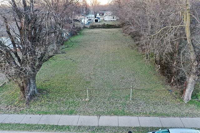 1st image of 565 E Ute St