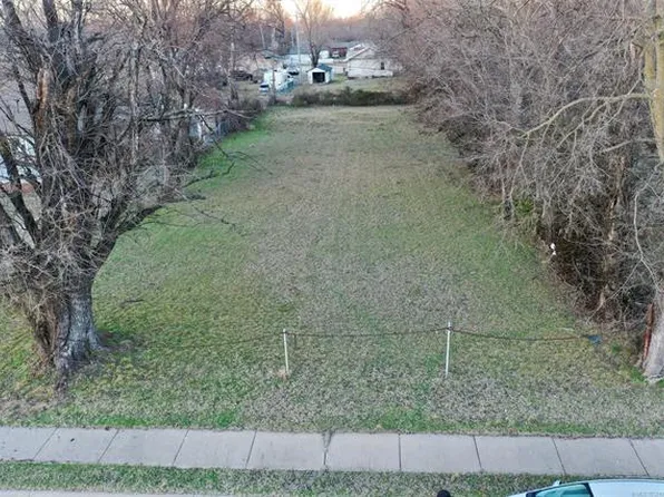 565 E Ute St, Tulsa, OK 74106