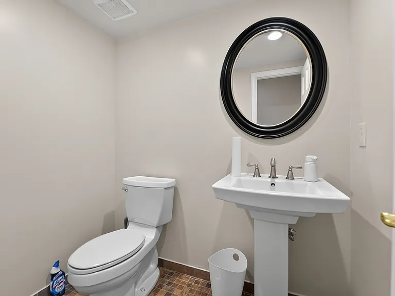 5607 Vantage Point Rd — Photo 19