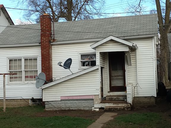 2nd image of 707 W Vine St