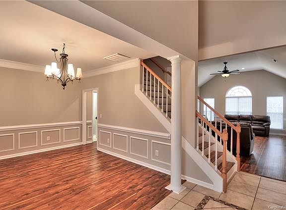 3rd image of 852 Pinkney Pl