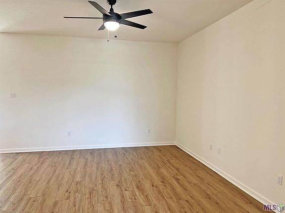 2nd image of 3805 Retreat Dr