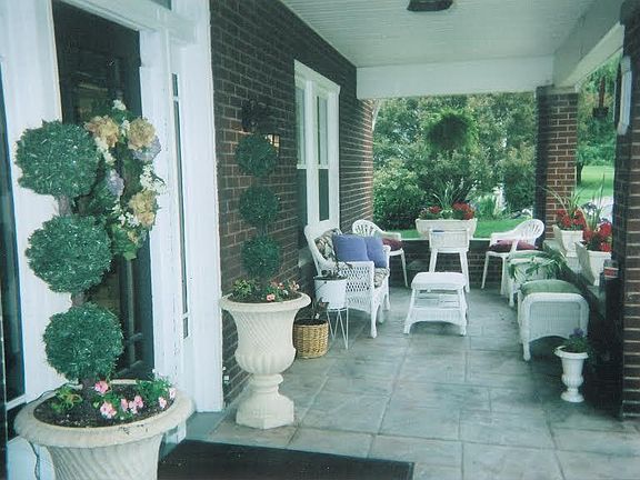 covered front porch