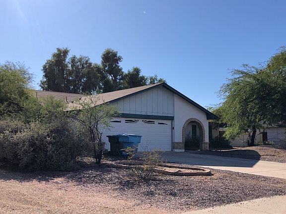 3rd image of 5309 E Tierra Buena Ln
