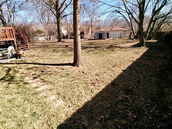3rd image of 3515 Winchester Dr