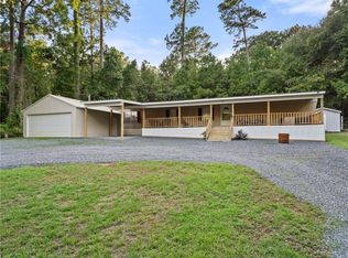 27 Soileau Dr, Florien, LA 71429