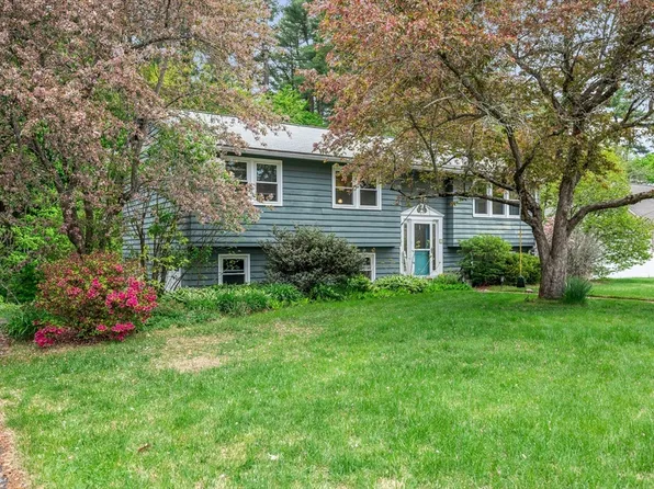 9 Sunrise Dr, Hudson, NH 03051